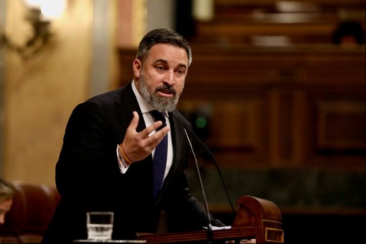 Santiago Abascal, líder de Vox, le preguntó a Pedro Sánchez, ironizando, si pensaba declararle la guerra a Argentina. Foto: Cézaro De Luca