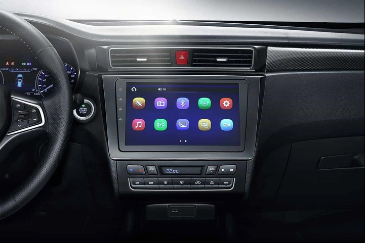 La configuración de la gama aún no fue develada, pero puede ofrecer pantalla multimedia táctil de 9 ó 10 pulgadas.
