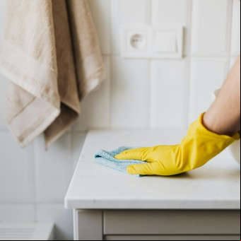 Trucos caseros y fáciles para que el baño siempre huela bien