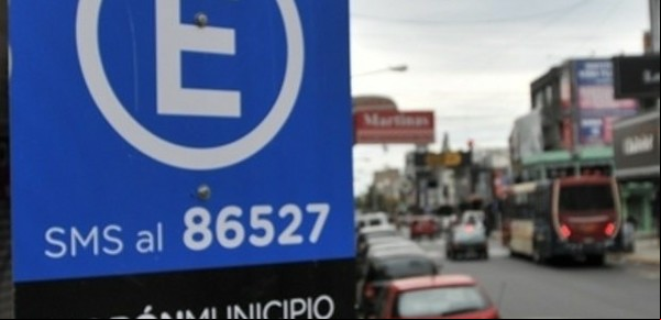 Discuten la vuelta del estacionamiento medido en centro de Castelar