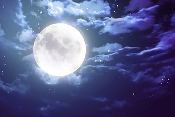 Luna llena de agosto 2024: cómo afecta su energía y un ritual para manifestar plenitud