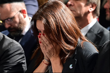 Sandra Pettovello avanza con nuevos despidos y Juan Grabois la denuncia otra vez por problemas con los alimentos