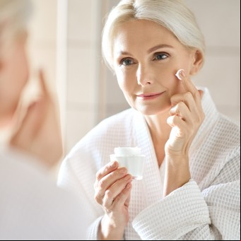 Ácidos para renovar la piel en invierno: las claves de un buen peeling "a la carta"