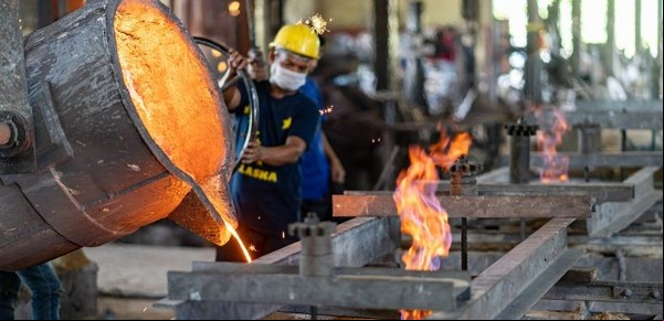 La inversión se desplomó casi un 14% interanual en 2024, el nivel más bajo en cuatro años