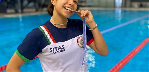 Entrena 20 horas por semana, va a la escuela y no para colgarse medallas