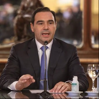 Una nueva encuesta midió a 28 dirigentes: quedó último el gobernador más apuntado