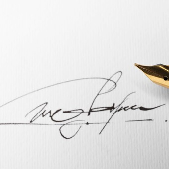 Qué significa firmar con el nombre completo según la grafología