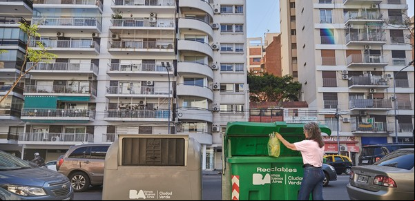 Radiografía de las bolsas de residuos de los porteños
