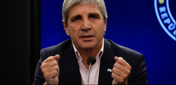 Pese a que en junio hubo déficit fiscal, Javier Milei cerró el semestre con superávit