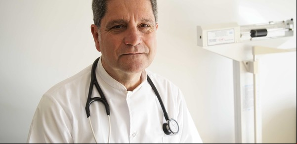 Jorge Tartaglione: “La medicina se volvió más tecnológica, pero nada reemplaza 
el tiempo de escuchar al paciente”