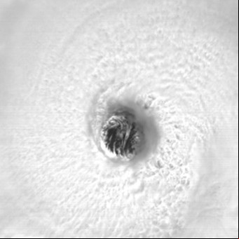 El impresionante video del ojo del huracán Beryl que alarma a los meteorólogos