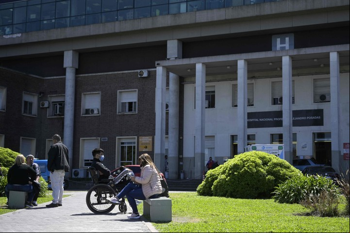 El Hospital Posadas estuvo en el centro de la tormenta durante el kirchnerismo por el llamado "Vacunatorio VIP".. Foto: AFP