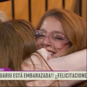Juariu anunció su embarazo y quebró en llanto: la emoción de sus compañeras