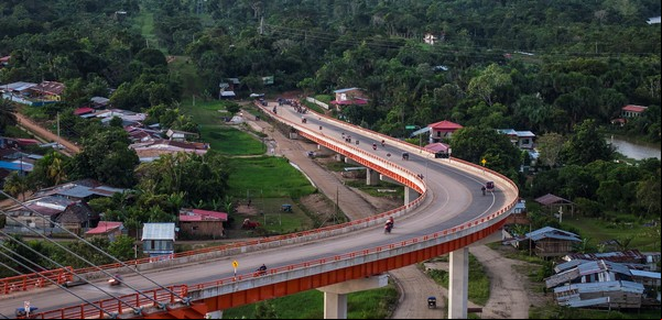 El puente más largo y costoso construido en Perú todavía no lleva a ninguna parte