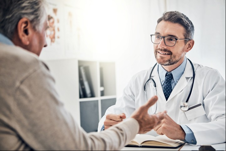 Uno de los factores más peligrosos de la automedicación es la falta de conciencia respecto a los efectos que puede tener en el organismo en el mediano y largo plazo. Foto Shutterstock.