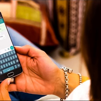 La nueva estafa cripto que te llega por WhatsApp: en qué consiste y cómo evitarla