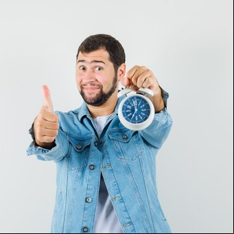 Qué significa que una persona siempre llegue temprano a las citas, según la psicología