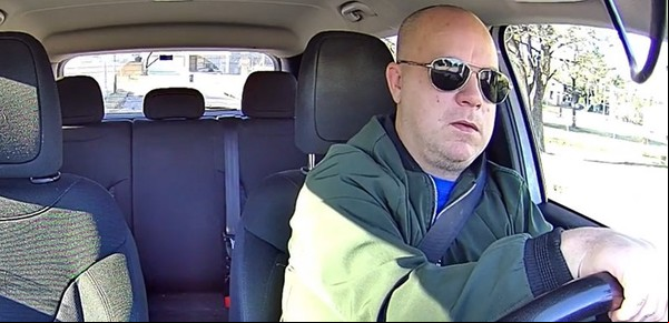 Conducía un Uber y en su último viaje del día se llevó una sorpresa con el pasajero: "No lo puedo creer"