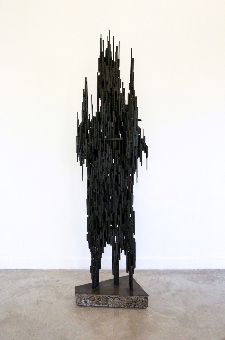 Goliath. Escultura, tubos de hierro soldados, 190 x 54 x 30 cm, 1962. (FNA)