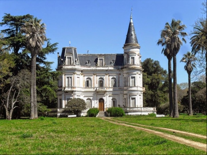 Palacio de Tiburcia, uno de los atractivos de  Lobos.