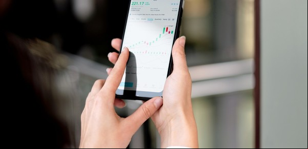 Acciones vs. bonos: qué son y por qué las acciones implican mayor riesgo