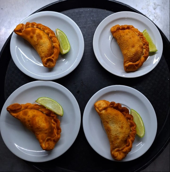 Las empanadas son una de las especialidades de Carmen Boedo.