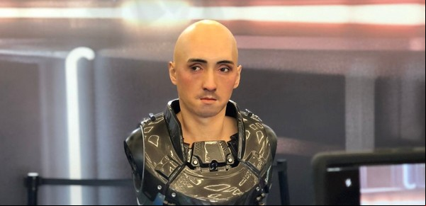 Los robots más impactantes de las "olimpiadas de la robótica" de Pekín: a muchos se los confundían con humanos