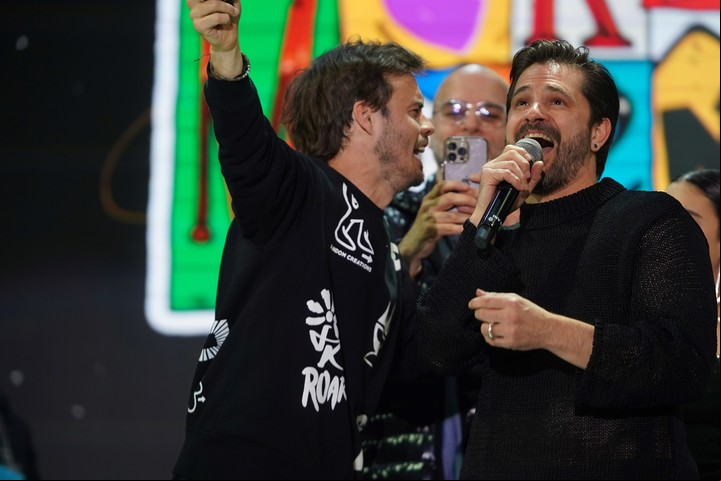 Felipe Colombo y Benjamín Rojas, los protagonistas de "Rebelde Way". Foto: Prensa OLGA.
