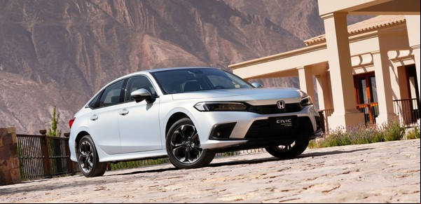 Honda presenta sus primeros dos modelos híbridos en Argentina y anticipa la llegada de otro clásico electrificado