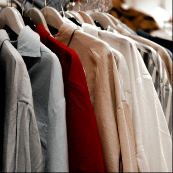 El Gobierno oficializó la reducción de impuestos de importación a ropa, calzado y telas