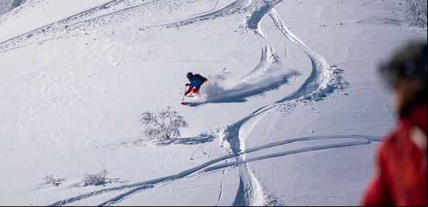 Tras fuertes nevadas en septiembre, dos centros de esquí extienden la temporada hasta el 13 de octubre, con importantes descuentos