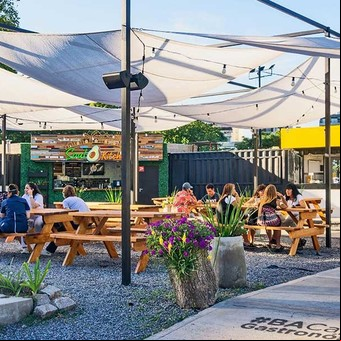 En Parque Patricios, abrió un patio gastronómico que es la "primera plaza inteligente" de América Latina: ¿qué tiene de especial?