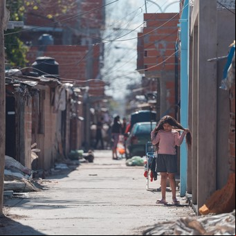 Ciudad: hay que ganar más de un millón de pesos para no ser pobre