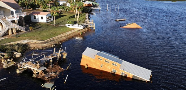 El paso del huracán Helene por el sureste de Estados Unidos dejó un rastro de devastación: pueblos enteros arrasados y más de 60 muertos