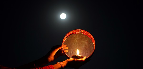 Luna llena en Cáncer de enero 2025: 3 rituales para aprovechar su poderosa energía