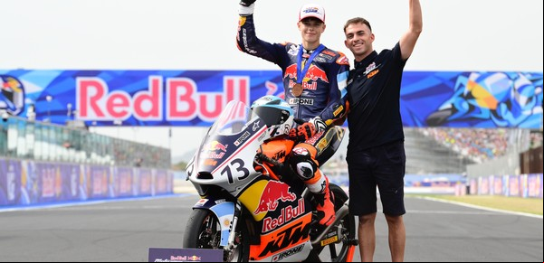 Valentín Perrone desembarca en las grandes ligas del motociclismo: español por culpa de la crisis, llevará la bandera argentina en el Mundial