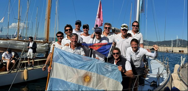 El legendario Matrero surcó el Mediterráneo y, con la bandera argentina en alto, quedó entre los líderes en la Costa Azul