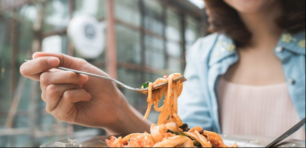 Este bodegón de La Paternal se destaca por sus abundantes picadas de mariscos y el atípico "Baby de yacaré"