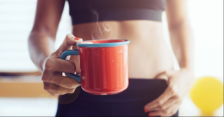 Tomar café ayuda a perder peso y reducir la grasa.