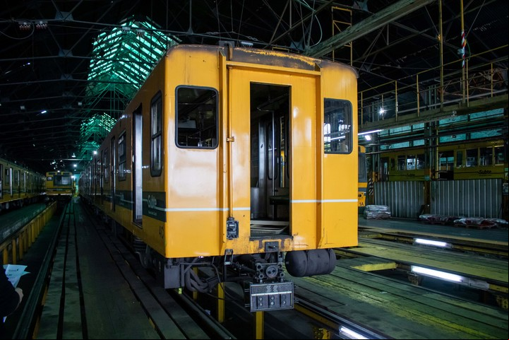 SBASE sacará a remate 18 vagones Fiat del subte.
