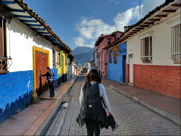 Colombia se posiciona como el país más accesible para vivir en 2024, ofreciendo calidad de vida a bajo costo. Foto: Unsplash.
