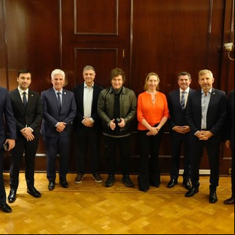 Los gobernadores aliados presionan a Javier Milei por el Presupuesto 2025: "El equilibrio fiscal es innegociable, tanto como el cumplimiento de la ley"