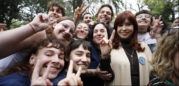 Se complicó la interna del PJ y Cristina presiona a la jueza para que no haya elecciones 