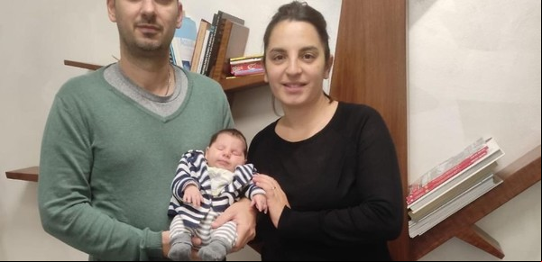 Por primera vez en el mundo operaron de ceguera en ambos ojos a un recién nacido