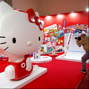 Hello Kitty, el personaje japonés que conquistó el mundo, celebra sus 50 años con una gran muestra en Tokio