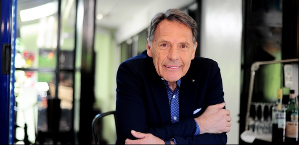 Miguel Ángel Russo, el DT que salió del cáncer tras una charla con Joan Manuel Serrat: cómo se animó a hablar del tabú