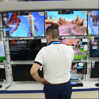 Liquidan Smart TV con rebajas de hasta 40%: qué se consigue en el CyberMonday 2024