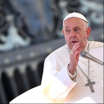 Apuestas online: el Papa pidió a los gobiernos que "no sean cómplices" de instigar a la ludopatía