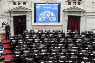 Uno por uno los diputados del PJ que fueron clave para que se caiga la sesión para modificar la ley de DNU