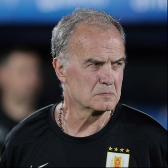 Marcelo Bielsa y la revolución del trabajo en Uruguay: cómo hizo el DT para que la gente se pusiera de su lado en la disputa con Luis Suárez